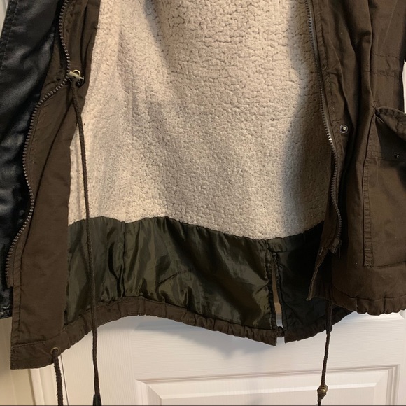 Suzy Shier Winter Jacket - Picture 4 of 10